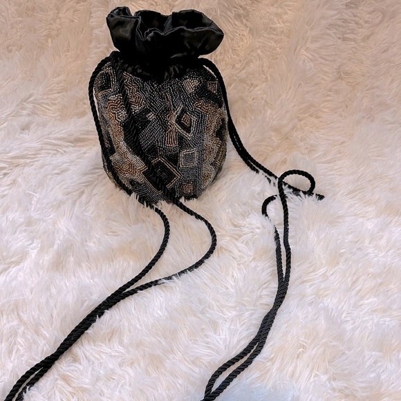 Vintage-Retro Frankie and Baby Black bead Women's Bag - Picture 2 of 8